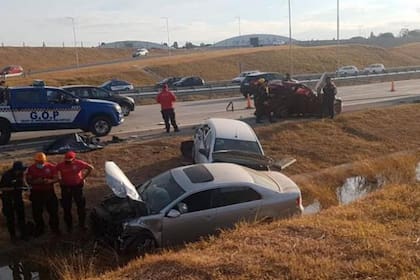 La muerte de los dos jóvenes en la avenida Circunvalación conmovió a Córdoba