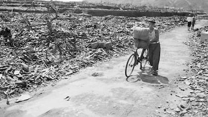 La muerte de Roosevelt, la inexperiencia de Truman y una maquinaria bélica imparable fueron parte del desarrolo de la secuencia
