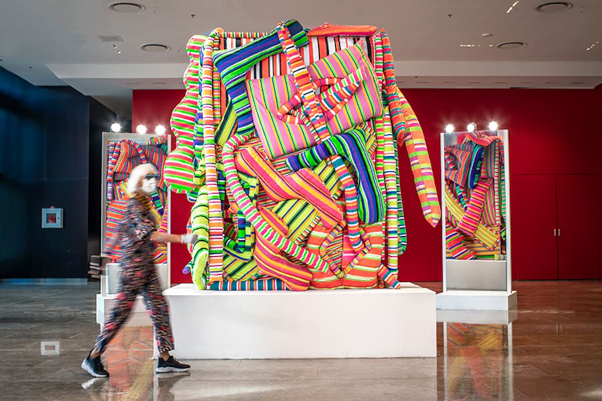 La muestra Implosión de Marta Minujín, una de las paradas imperdibles del recorrido