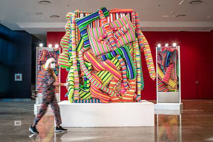 La muestra Implosión de Marta Minujín, una de las paradas imperdibles del recorrido