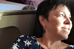 La mujer contó las cientos de ocasiones en que le pidieron cambiar de asiento y ella se negó