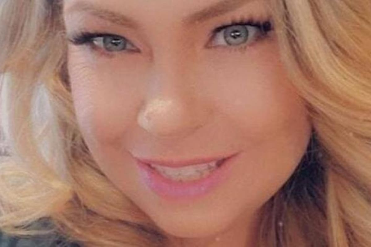 La mujer de California se encuentra en la cárcel igual que su hijo adolescente, de 16 años