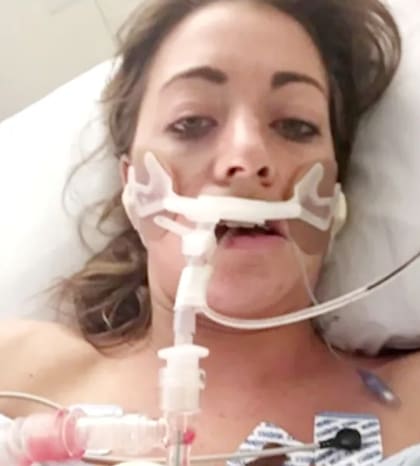 La mujer estuvo a punto de perder la vida, pero la rápida actuación de los testigos del restaurante la salvó
