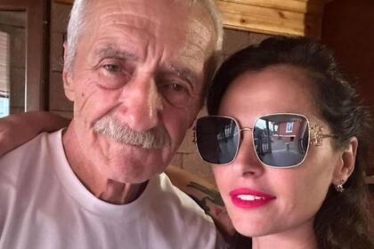 La mujer que buscaba a sus padres biológicos y descubrió que su progenitor era su amigo en Facebook