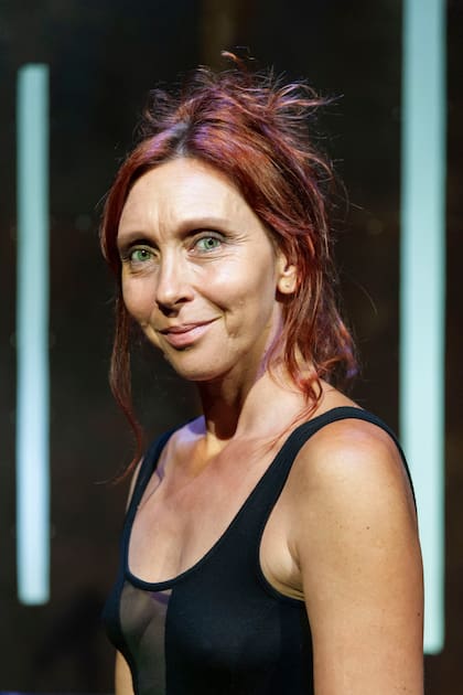 "La mujer que interpreto en esta obra tocó fondo, pero ese fondo la catapulta hacia el empoderamiento”, explica Raquel Ameri sobre su papel en Rota