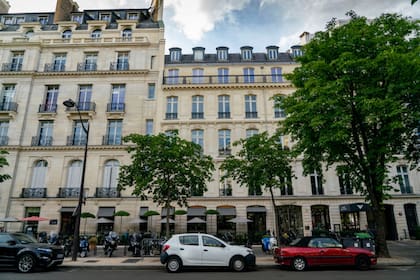 La mujer se alojaba en un lujoso departemento en la Avenida Matignon, en el distrito 8 parisino