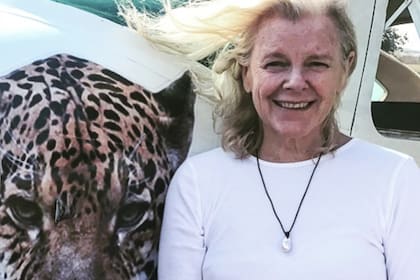 La mujer se aventuró junto a su esposo a salvar especies en peligro de extinción y ahora es una famosa activista
