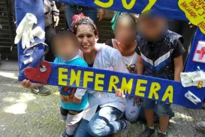 La mujer se graduó de enfermera, trabajaba y era el sostén económico de sus hijos