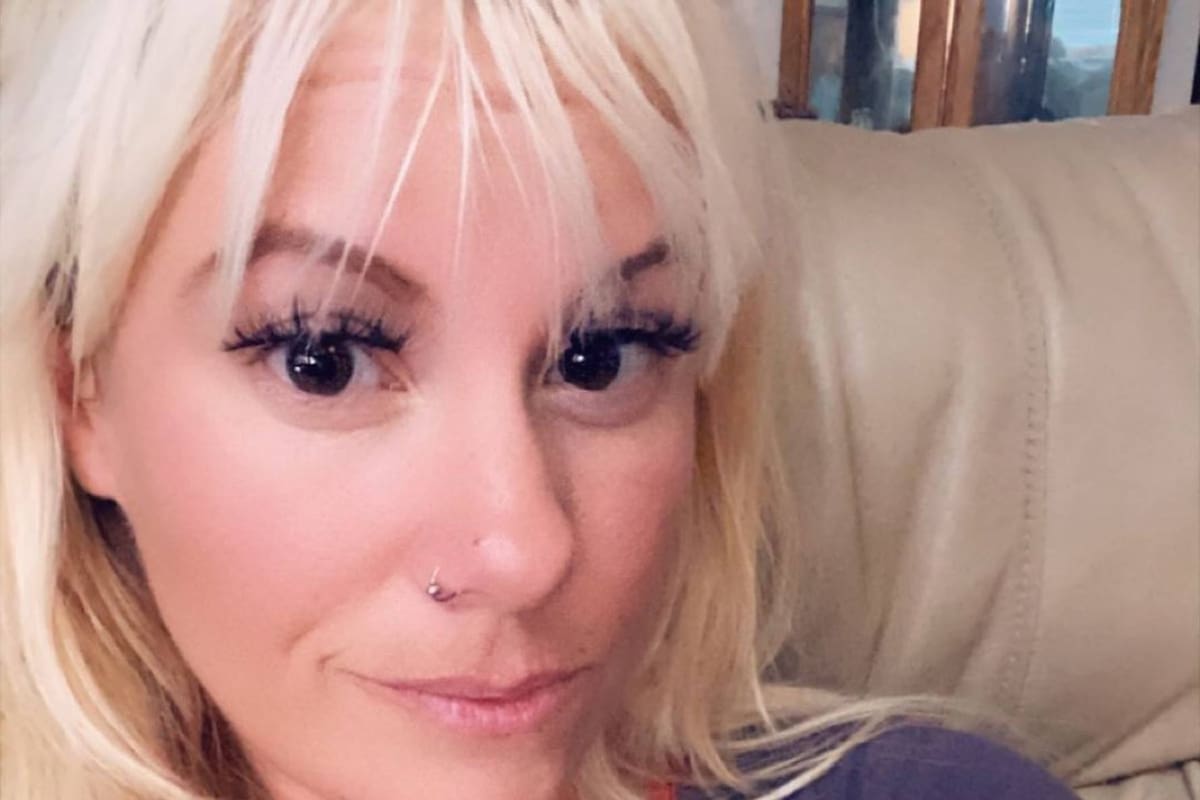 La mujer se llama Kara Miller, tiene 35 años y vive en California