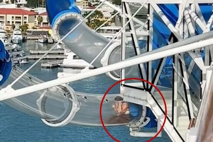 La mujer vivió un momento de terror en el crucero (Foto: Captura de video)