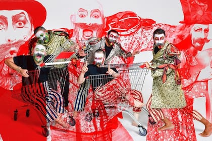 La murga uruguaya Contrafarsa celebra los 20 años de su espectáculo El tren de los sueños