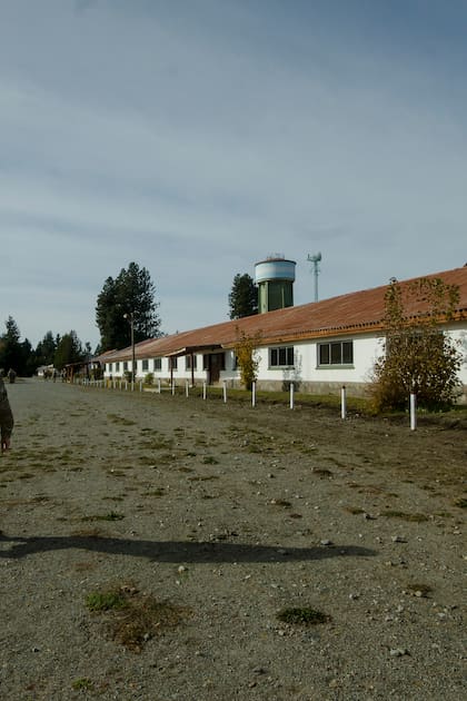 LA NACION recorrió la escuela Militar de Montaña Juan Domingo Perón, a casi 10 kilómetros de Bariloche