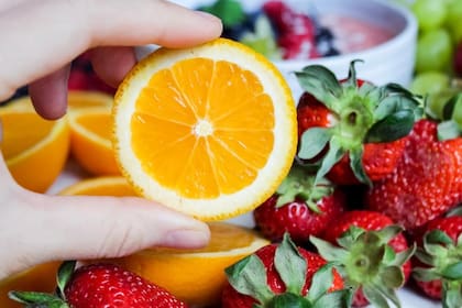 La naranja se destaca por su alto ontenido de vitamina C y flavonoides (Foto Pexels)