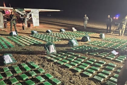 La narcoavioneta transportaba 475 kilos de cocaína