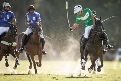 La Natividad Las Monjitas vs. Murus Sanctus.