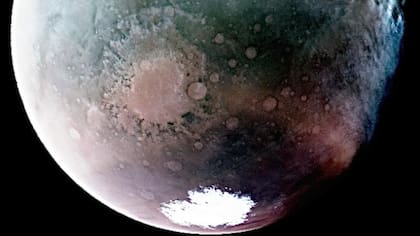 La nave, por medio de su espectrógrafo ultravioleta de imágenes (IUVS), obtuvo las fotografías más impresionantes del planeta
Foto: NASA/LASP/CU Boulder