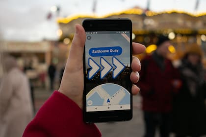 La navegación guiada por realidad aumentada de Google Maps ya está disponible para la ciudad de Buenos AIres
