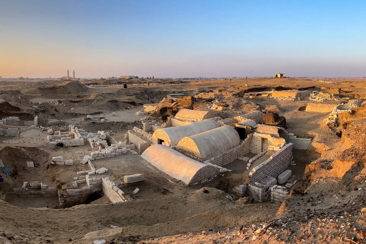 La necrópolis de Oxirrinco en Egipto, donde se encontró una momia con algunos versos en papiro del Libro 2 de la "Ilíada" de Homero