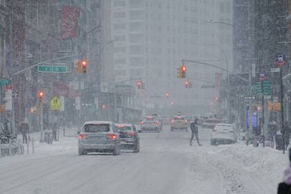 La nieve acumulada en Nueva York actúa como una esponja de bacterias y suciedad (Unsplash)