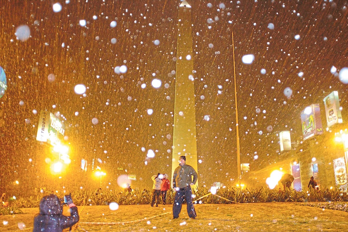 La nieve en el centro porteño, tras 89 años