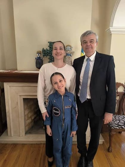 La niña busca formarse en astrobiología y sueña con viajar a Marte