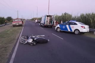 Murió una niña de 9 años en un choque entre una moto, un taxi y una antigua camioneta