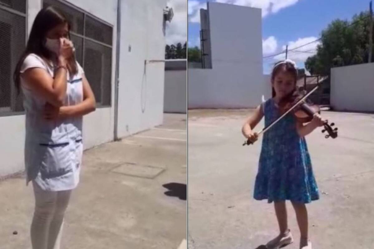 La niña quiso agradecer a su maestra jardinera por el trajabjo realizado durante el año en el que la pandemia las mantuvo alejadas