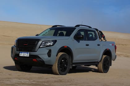 La Nissan Frontier Pro-4X tiene una estética que no pasa inadvertida