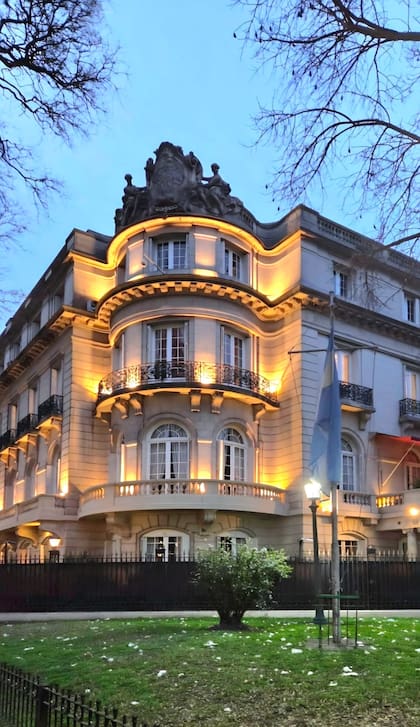 La Noche de las Embajadas