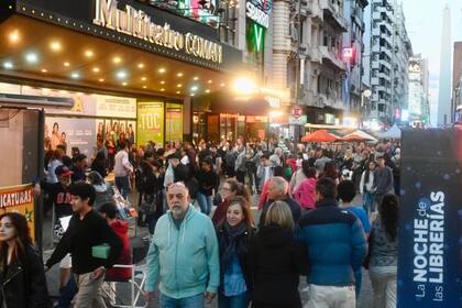 La Noche de las Librerías, este sábado, en avenida Corrientes