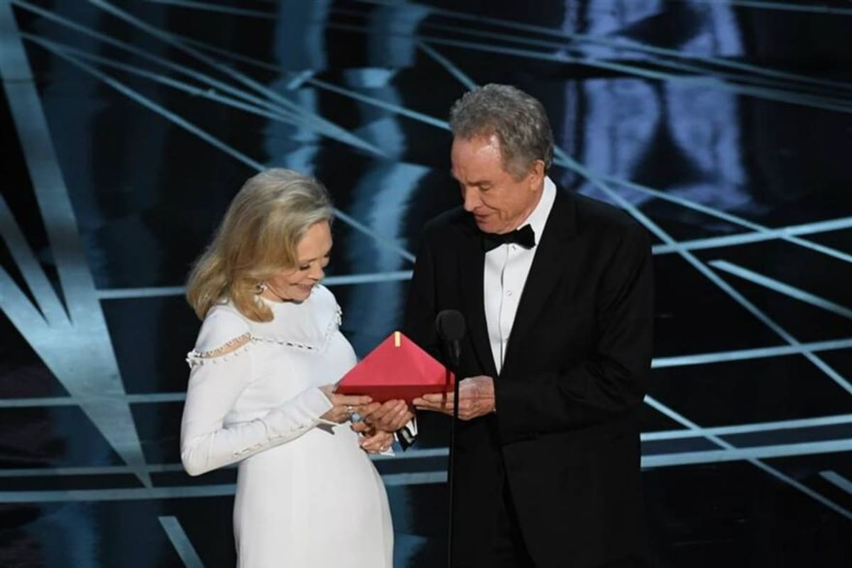 La noche del papelón histórico en los Oscar por el premio a Mejor Película