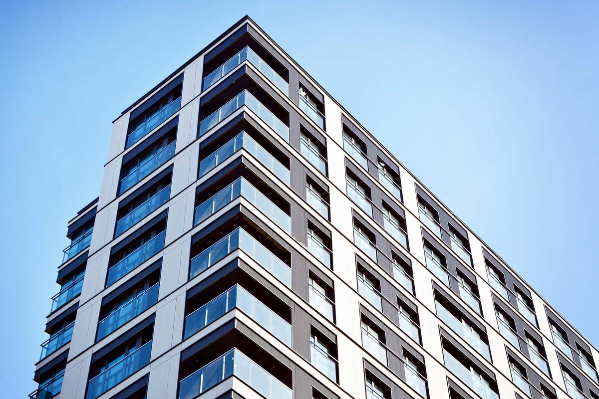 La norma aprobada en agosto del año pasado prohíbe que los brokers cobren comisiones y gastos de gestoría a los inquilinos