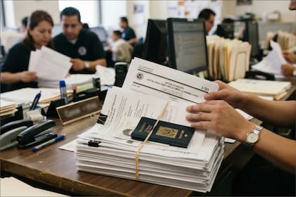 La normativa responde a las directivas presidenciales enfocadas en garantizar la integridad del sistema migratorio