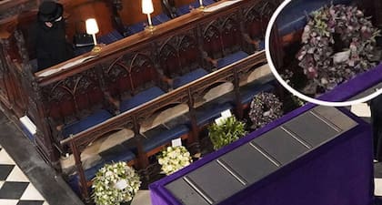 La nota de Meghan clavada en el centro de la corona