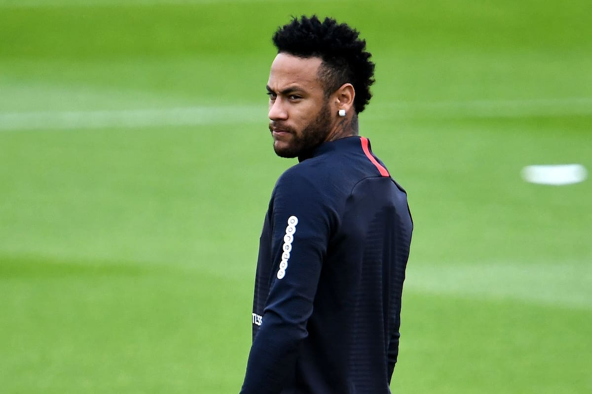 La novela del pase de Neymar a Barcelona continúa en negociación