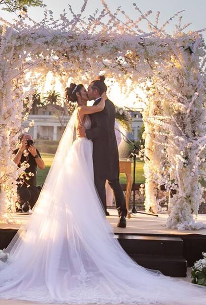 La novia compartió en su cuenta de Instagram algunas postales de la soñada ceremonia
