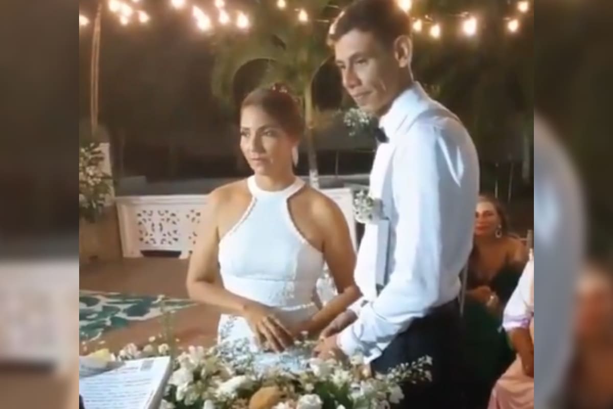La novia sorprendió a todos los invitados, quienes finalmente debieron pagar los gastos de la boda porque el novio y su familia se retiraron entre insultos (Captura video)