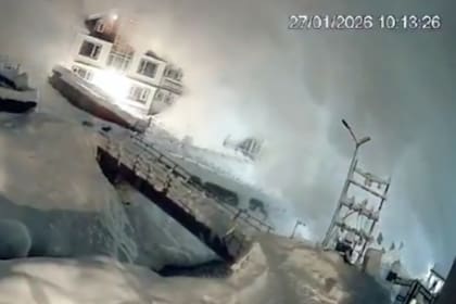 La nube de nieve se llevó todo a su paso