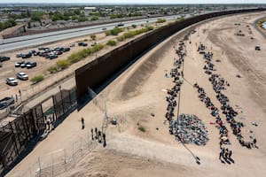 La nueva amenaza de los narcotraficantes en la frontera entre EE.UU. y México se produce en medio de una importante ofensiva contra los inmigrantes ilegales que cruzan al país norteamericano