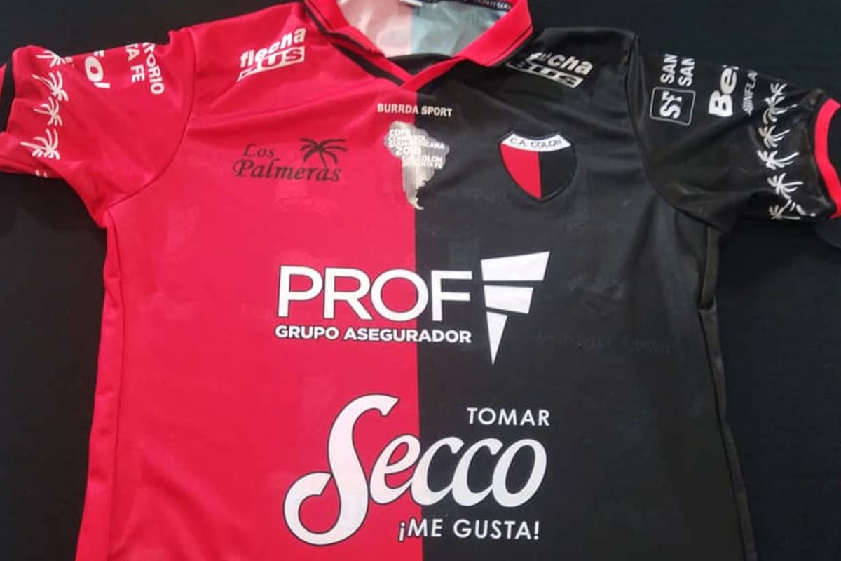 La nueva camiseta de Colón
