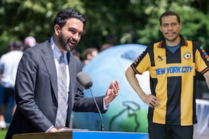 Mamdani lanzó una versión asequible inspirada en NYC para el Mundial 2026