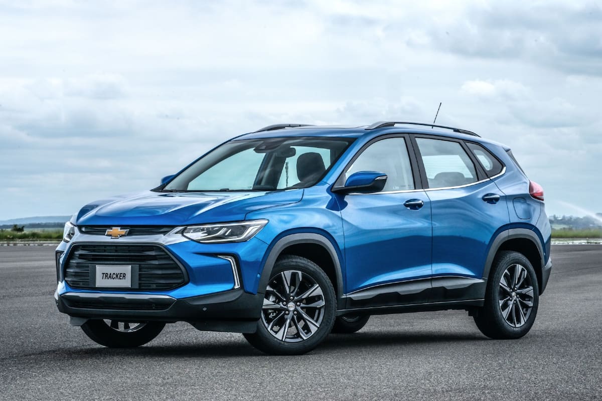 La nueva Chevrolet Tracker llega a la argentina en cuatro versiones.