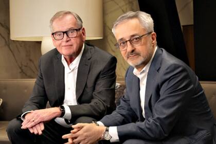 La nueva compañía estaría liderada por John Wren, de Omnicom (izquierda), mientras que Philippe Krakowsky, de Interpublic, quedaría como director de Operaciones