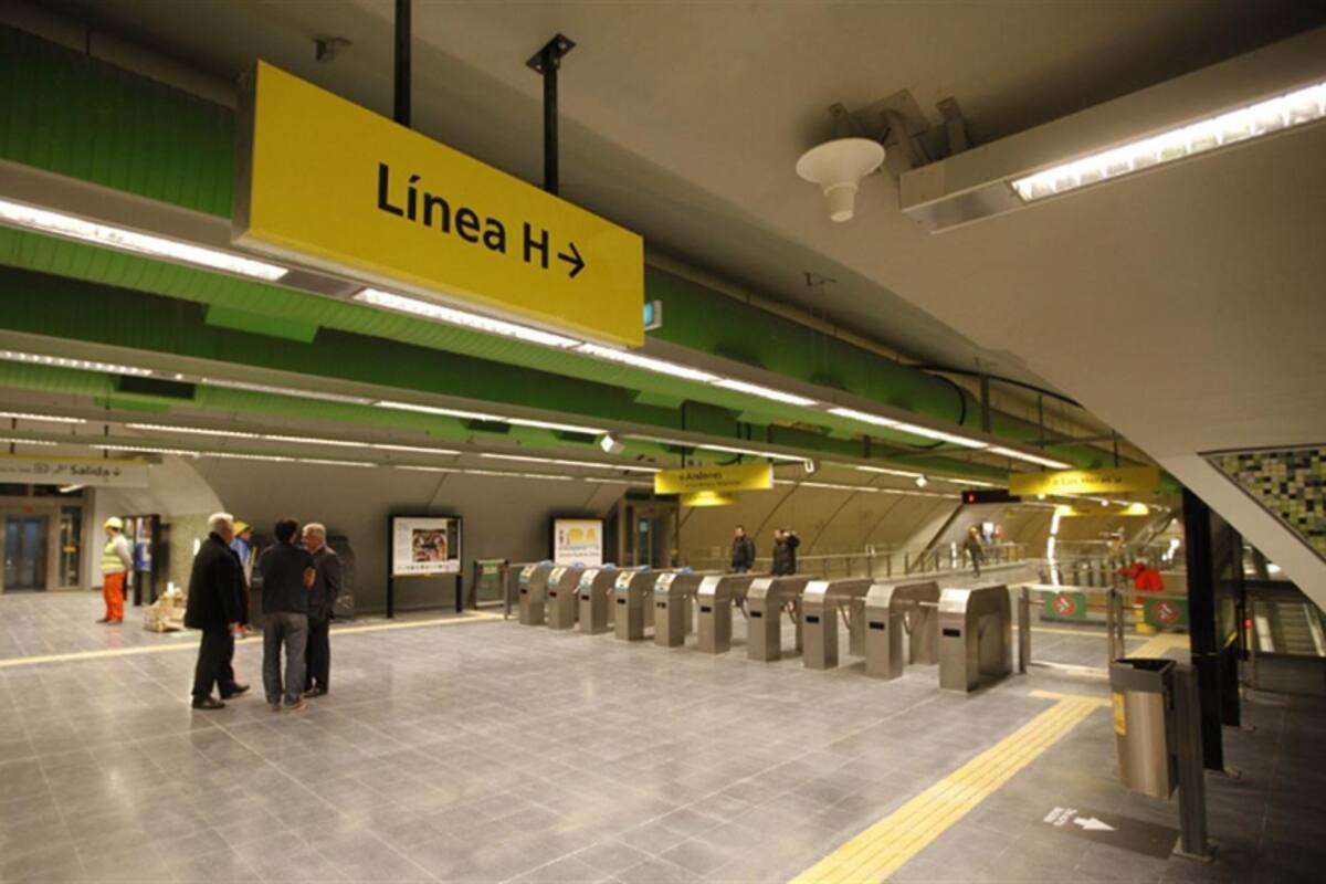 La nueva estación de la línea H se llamará "Santa Fe - Carlos Jáuregui", en honor al activista LGBT