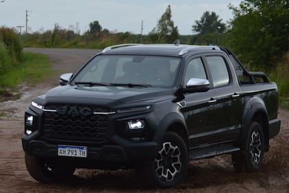 La nueva JAC T9 ingresa al competitivo segmento de las pickups medianas