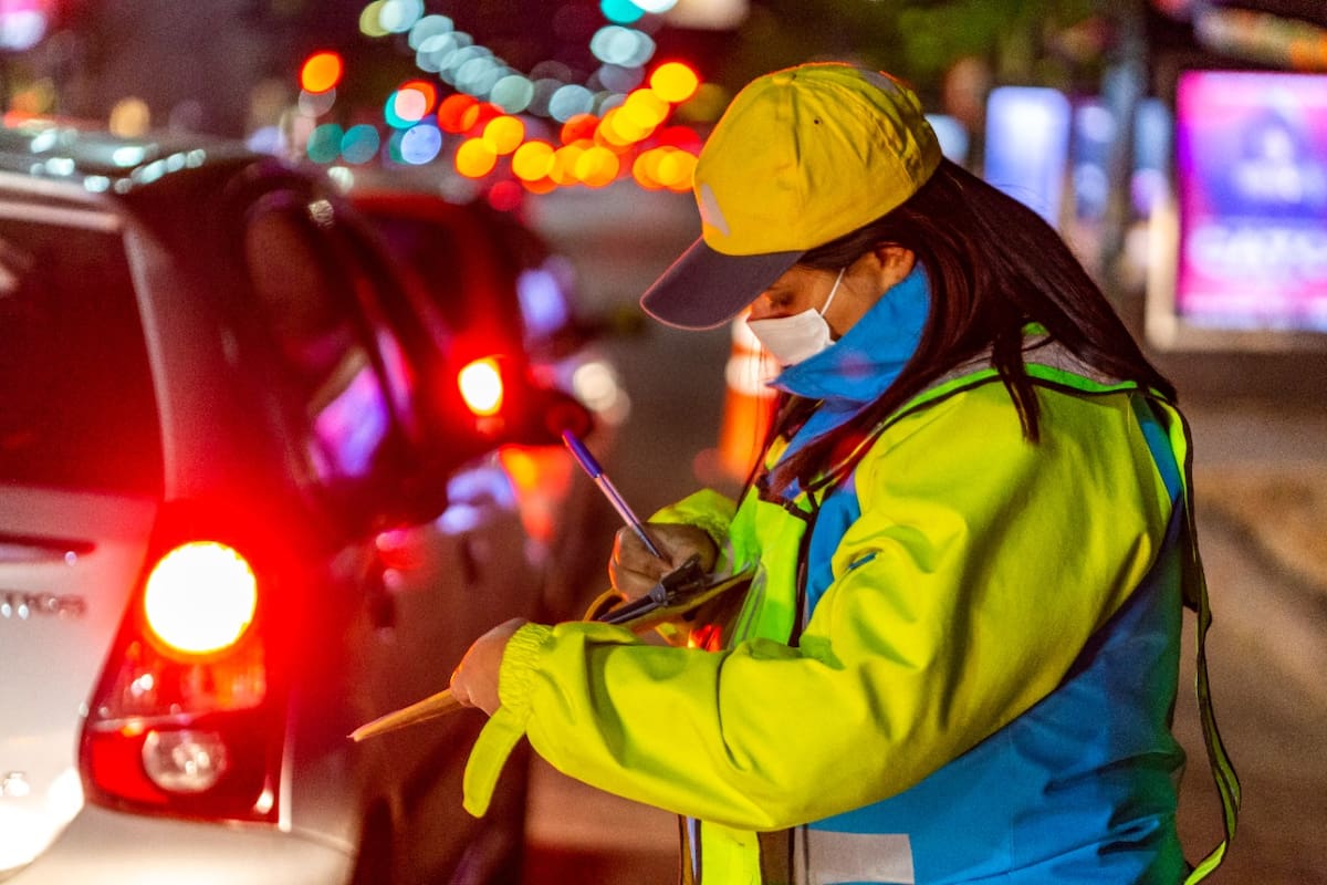 La nueva ley de alcoholemia debutó ayer en la ciudad de Buenos Aires, con la retención de las licencias de conducir para aquellos casos positivos