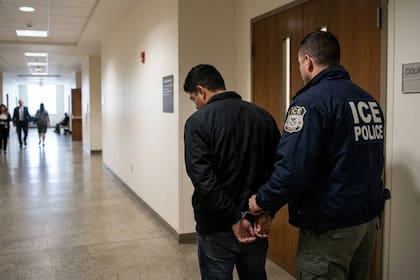 La nueva ley de California establece que nadie puede ser detenido por asuntos civiles mientras viaja hacia, permanece en o regresa de un tribunal