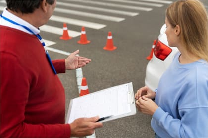 La nueva ley en Texas aplica para los Driver Education Course y Driving Safety Course
