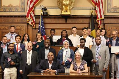 La nueva medida del gobierno amplía la protección temporal para algunos residentes de EE.UU.