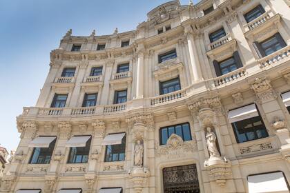 La “nueva Milla de Oro: en 2012 se compraron los siete edificios centenarios sobre la Calle de Alcalá que hoy componen el Centro Canalejas, un eje que una Puerta del Sol y Cibeles.